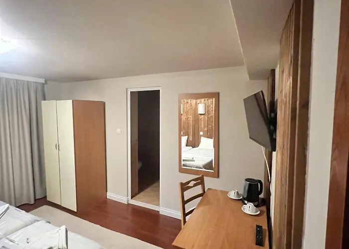 Guest house Zasheva Kushta 3*